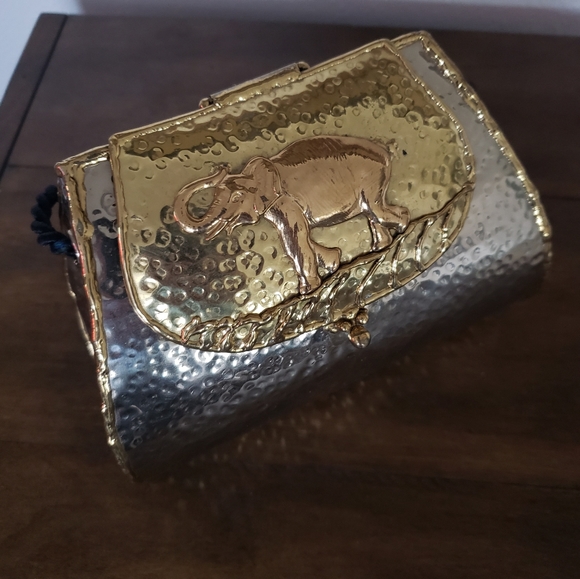 Vintage Lunacy Designs Gold & Silver Tone Hand Crafted Metal Crossbody Purse - Picture 6 of 9